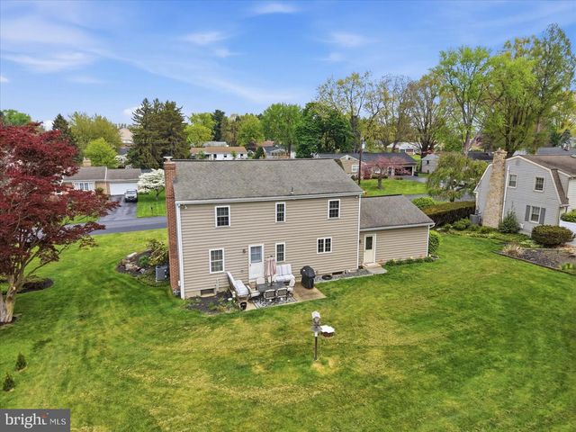 2182 VEUMONT DR, Lancaster, PA 17601