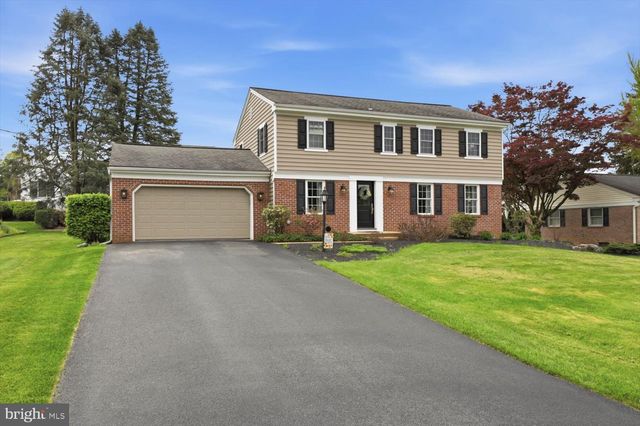2182 VEUMONT DR, Lancaster, PA 17601