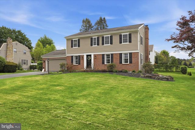 2182 VEUMONT DR, Lancaster, PA 17601