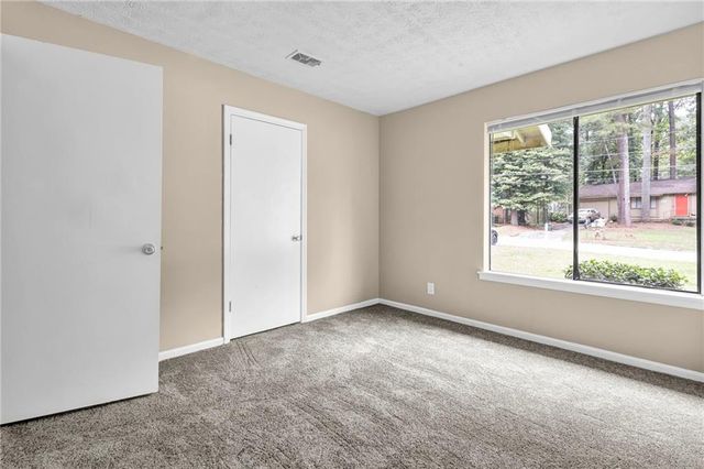 8998 Hurst Court, Jonesboro, GA 30238