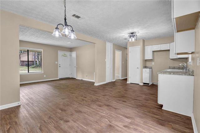 8998 Hurst Court, Jonesboro, GA 30238