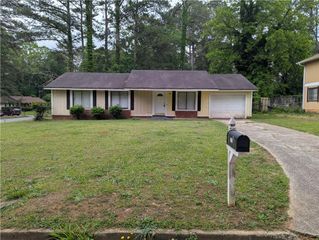 8998 Hurst Court, Jonesboro, GA 30238