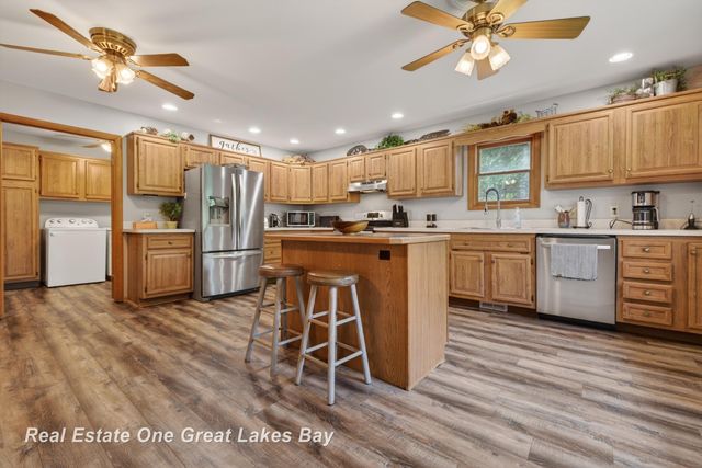 6153 Marathon Road, Marathon Twp, MI 48464