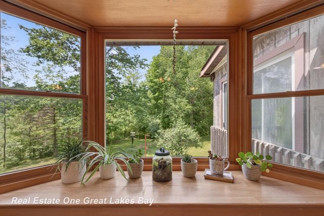6153 Marathon Road, Marathon Twp, MI 48464