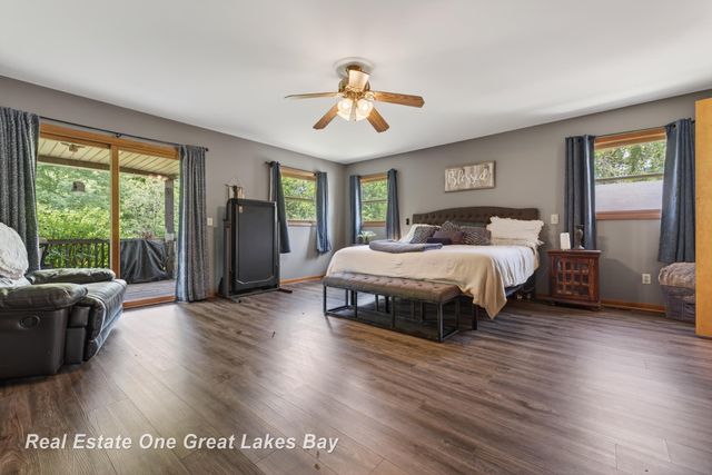 6153 Marathon Road, Marathon Twp, MI 48464