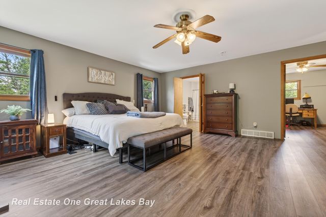 6153 Marathon Road, Marathon Twp, MI 48464