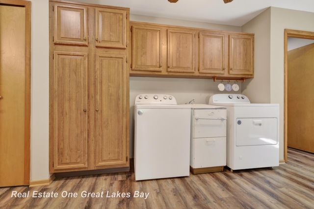 6153 Marathon Road, Marathon Twp, MI 48464