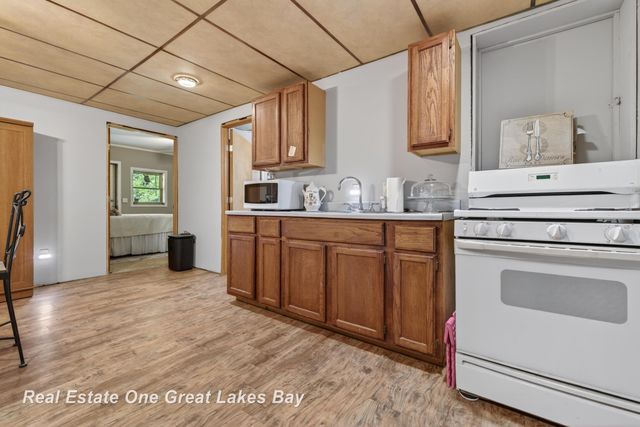 6153 Marathon Road, Marathon Twp, MI 48464