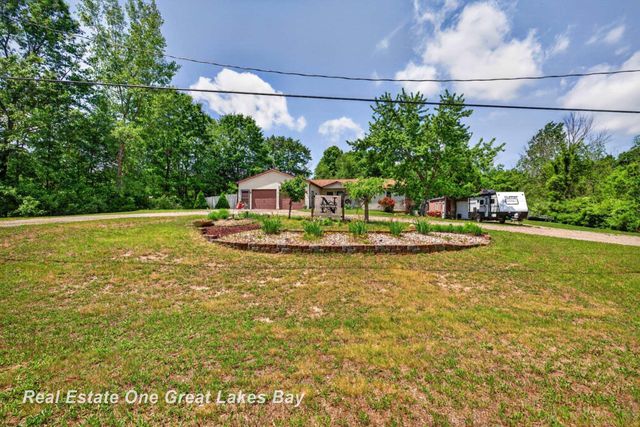 6153 Marathon Road, Marathon Twp, MI 48464