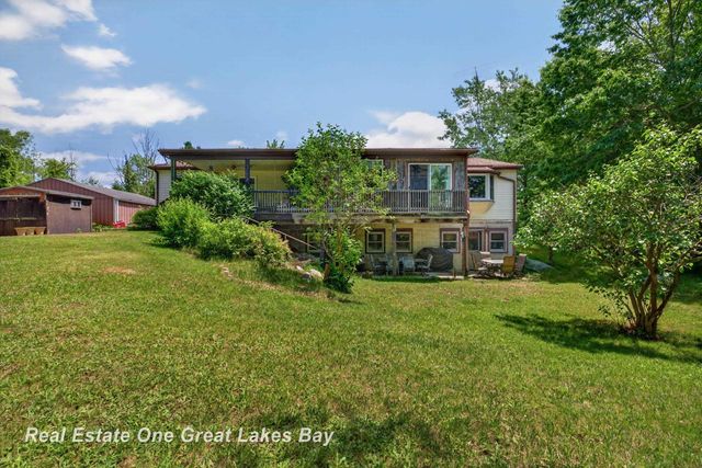 6153 Marathon Road, Marathon Twp, MI 48464