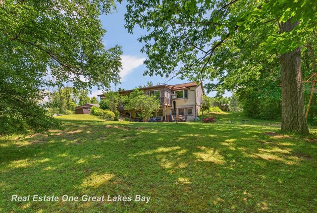 6153 Marathon Road, Marathon Twp, MI 48464