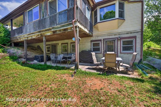6153 Marathon Road, Marathon Twp, MI 48464