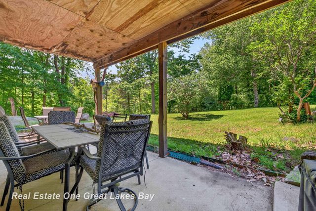 6153 Marathon Road, Marathon Twp, MI 48464