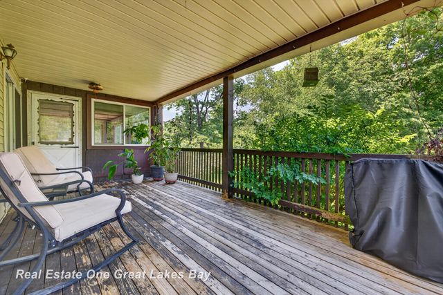 6153 Marathon Road, Marathon Twp, MI 48464