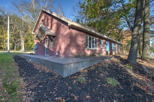 2097 Peninsula Drive, Mora, MN 55051