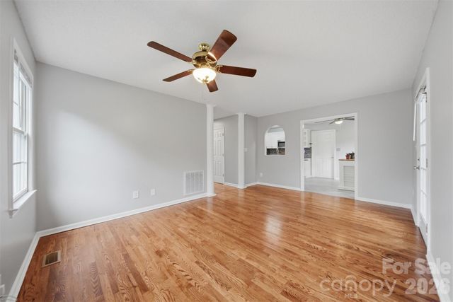 1737 9th Street Place SE, Hickory, NC 28602
