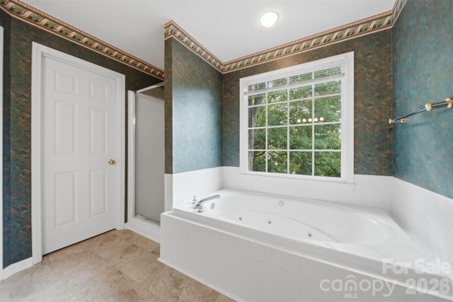 1737 9th Street Place SE, Hickory, NC 28602