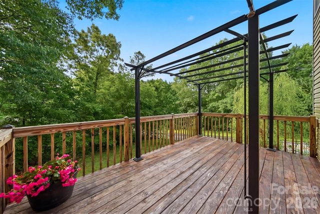 1737 9th Street Place SE, Hickory, NC 28602