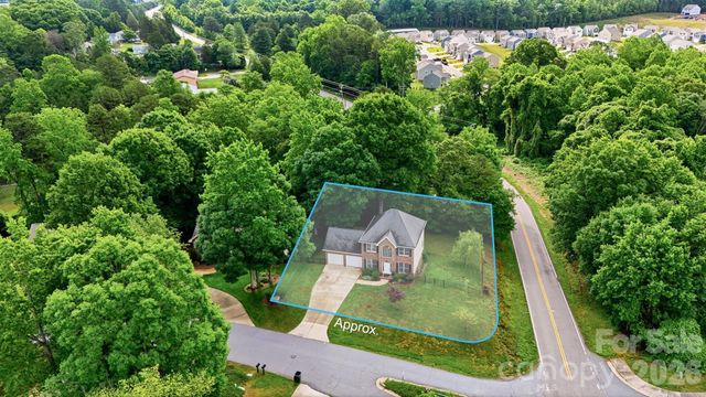 1737 9th Street Place SE, Hickory, NC 28602