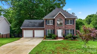 1737 9th Street Place SE, Hickory, NC 28602