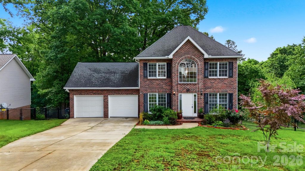 1737 9th Street Place SE, Hickory, NC 28602