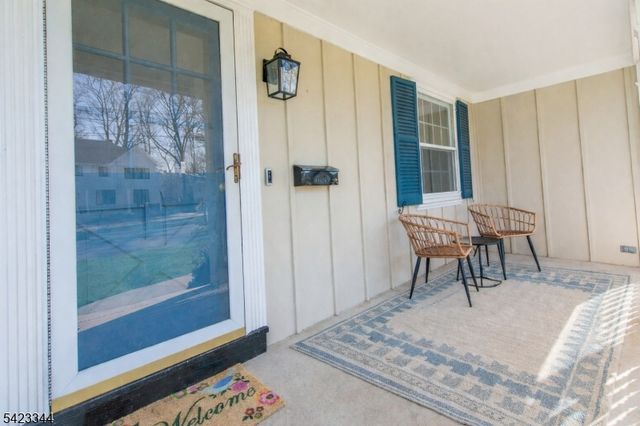 89 Sykes Ave, Livingston Twp., NJ 07039