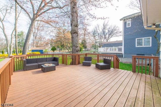 89 Sykes Ave, Livingston Twp., NJ 07039