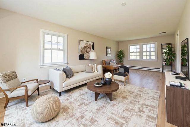 89 Sykes Ave, Livingston Twp., NJ 07039