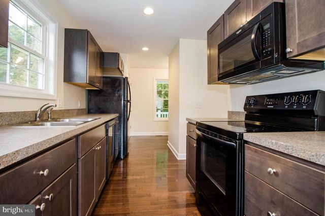 301 S CHURCH ST, Woodstock, VA 22664