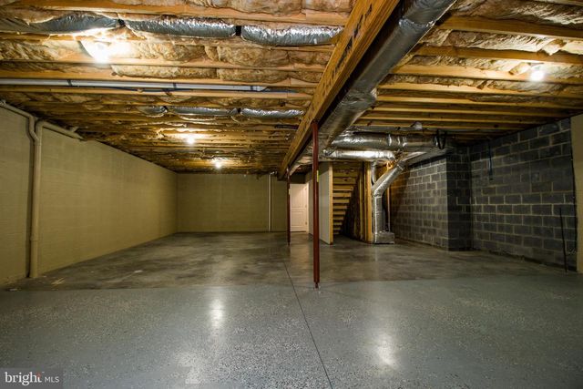 301 S CHURCH ST, Woodstock, VA 22664