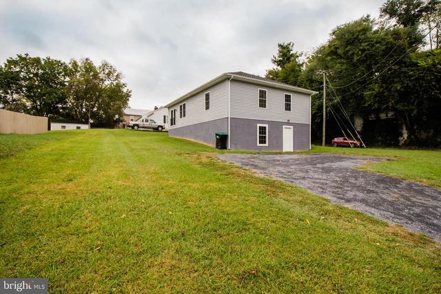 301 S CHURCH ST, Woodstock, VA 22664