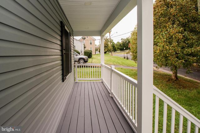 301 S CHURCH ST, Woodstock, VA 22664