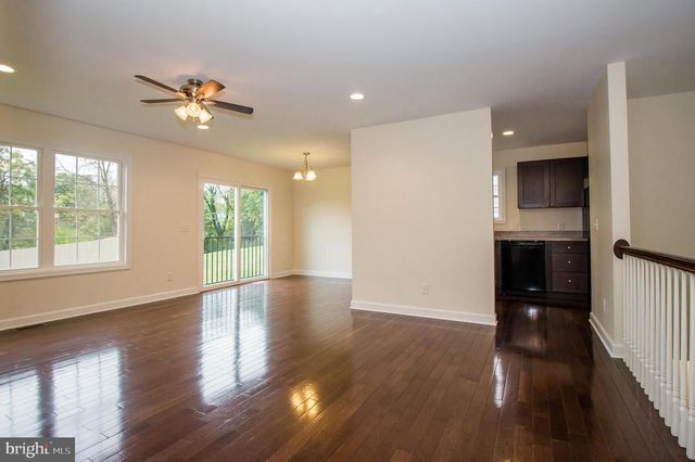 301 S CHURCH ST, Woodstock, VA 22664