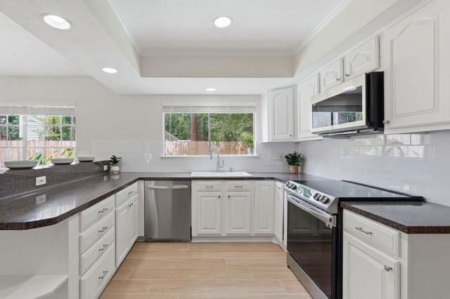 10916 Fawnlily Street, The Woodlands, TX 77380
