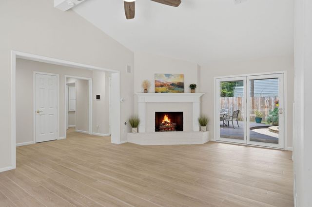 10916 Fawnlily Street, The Woodlands, TX 77380