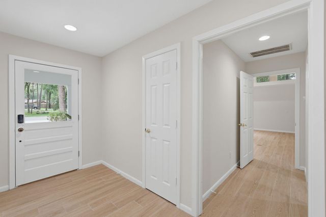 10916 Fawnlily Street, The Woodlands, TX 77380