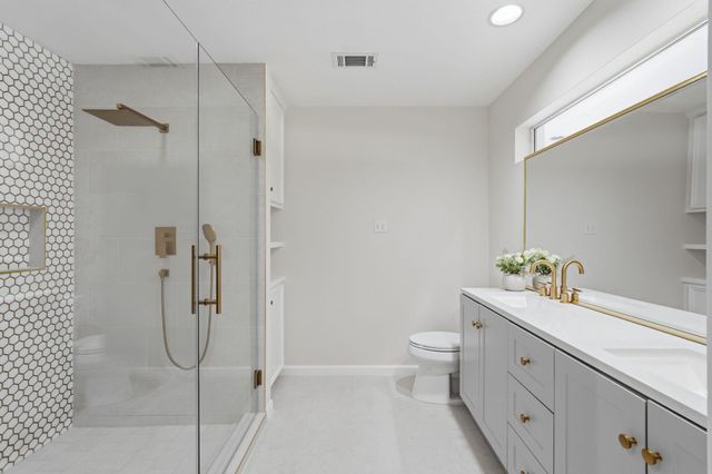 10916 Fawnlily Street, The Woodlands, TX 77380