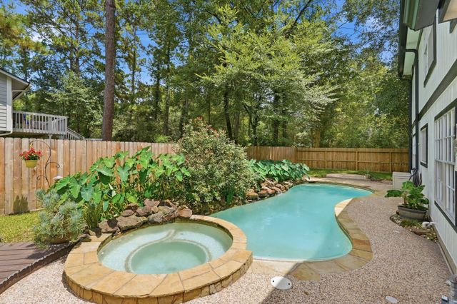 10916 Fawnlily Street, The Woodlands, TX 77380