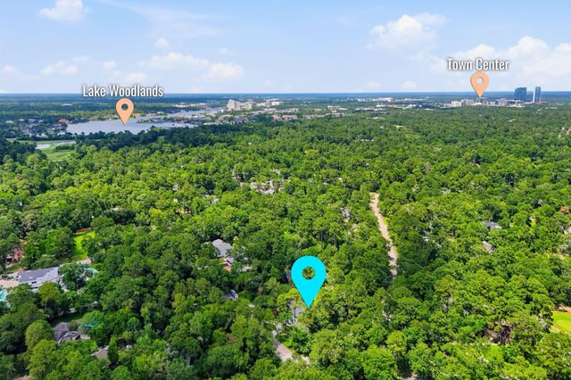 10916 Fawnlily Street, The Woodlands, TX 77380