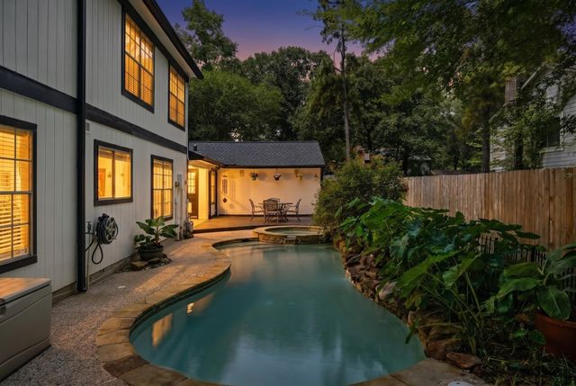 10916 Fawnlily Street, The Woodlands, TX 77380