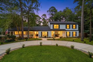 10916 Fawnlily Street, The Woodlands, TX 77380
