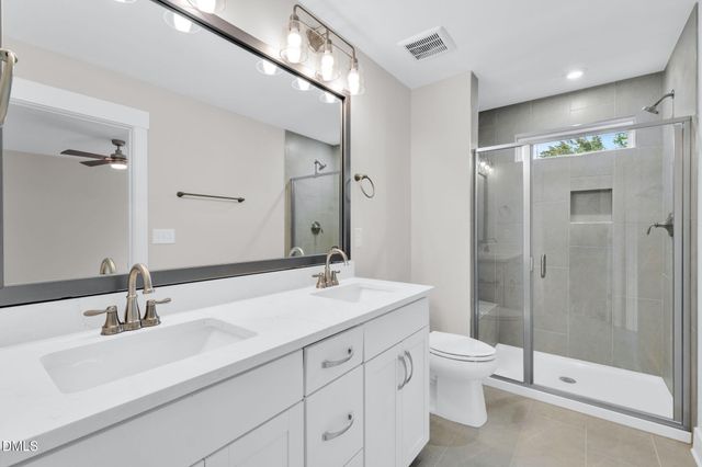 1112 Blackthorn Lane, Durham, NC 27703