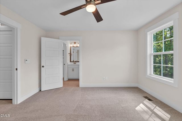 1112 Blackthorn Lane, Durham, NC 27703