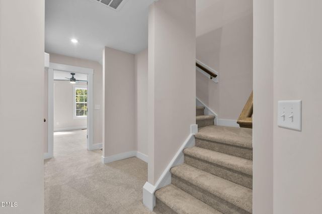 1112 Blackthorn Lane, Durham, NC 27703