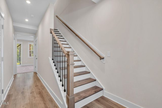 1112 Blackthorn Lane, Durham, NC 27703