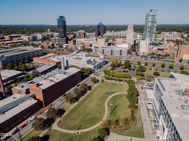 1112 Blackthorn Lane, Durham, NC 27703