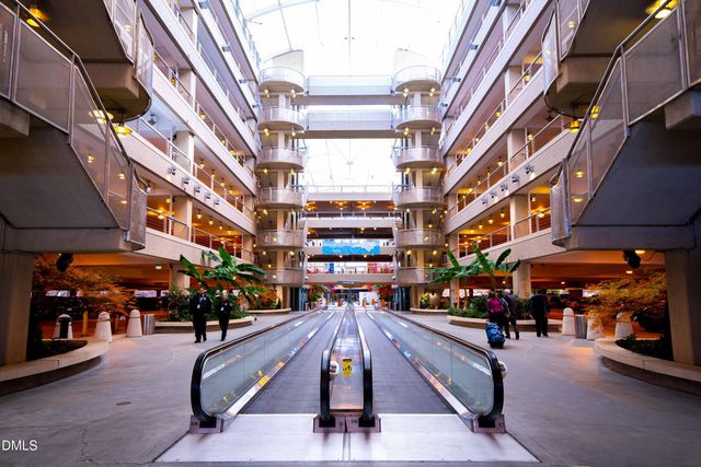 1112 Blackthorn Lane, Durham, NC 27703