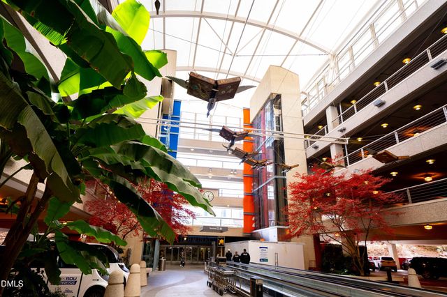 1112 Blackthorn Lane, Durham, NC 27703