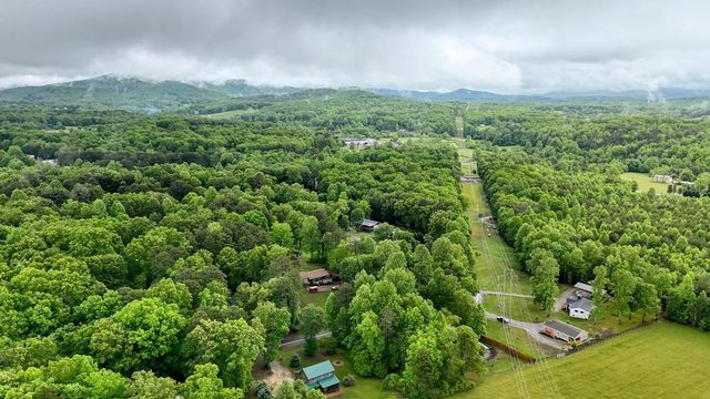 455 N Forest Circle, Blairsville, GA 30512