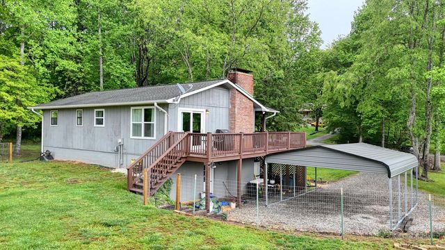 455 N Forest Circle, Blairsville, GA 30512